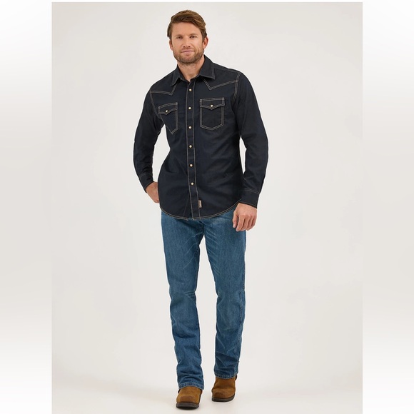 Wrangler peak comfort relaxed boot Men's Classic Blue Straight Jeans size 36x32 - Picture 6 of 15